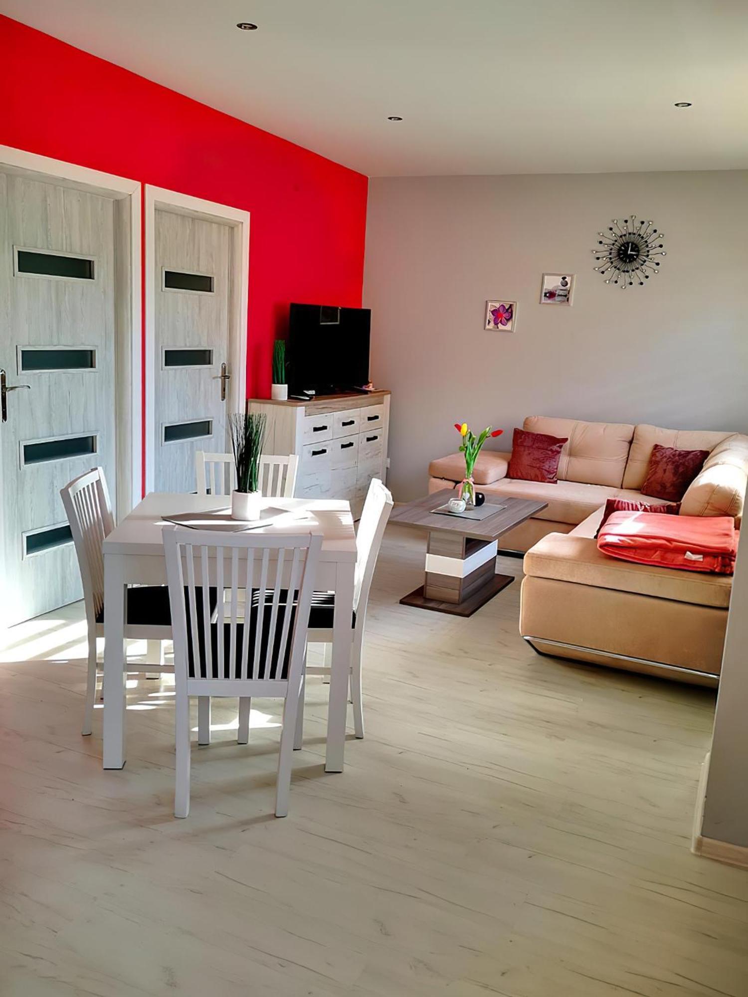 Country Rooms Bachowice Екстериор снимка