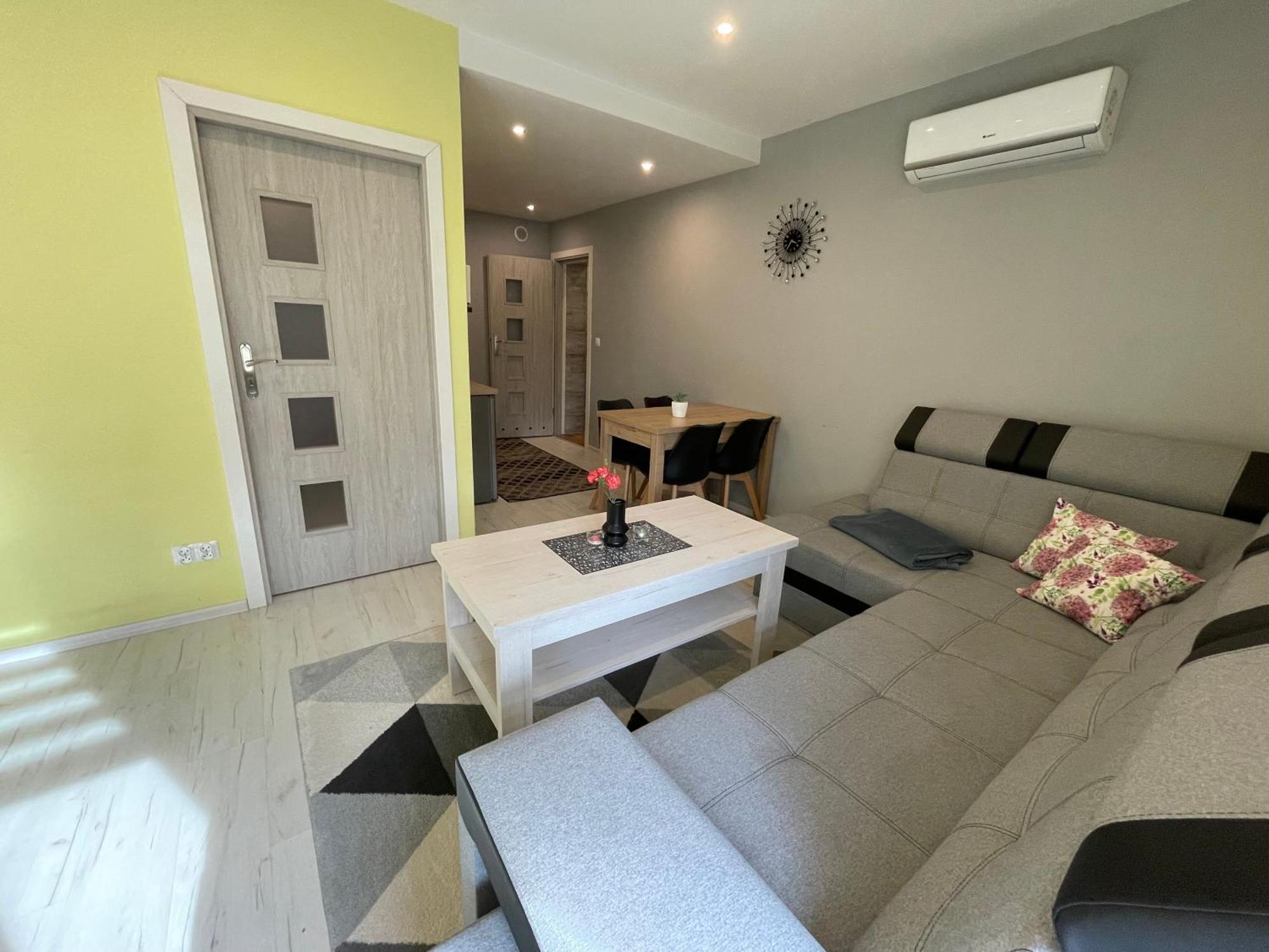 Country Rooms Bachowice Екстериор снимка